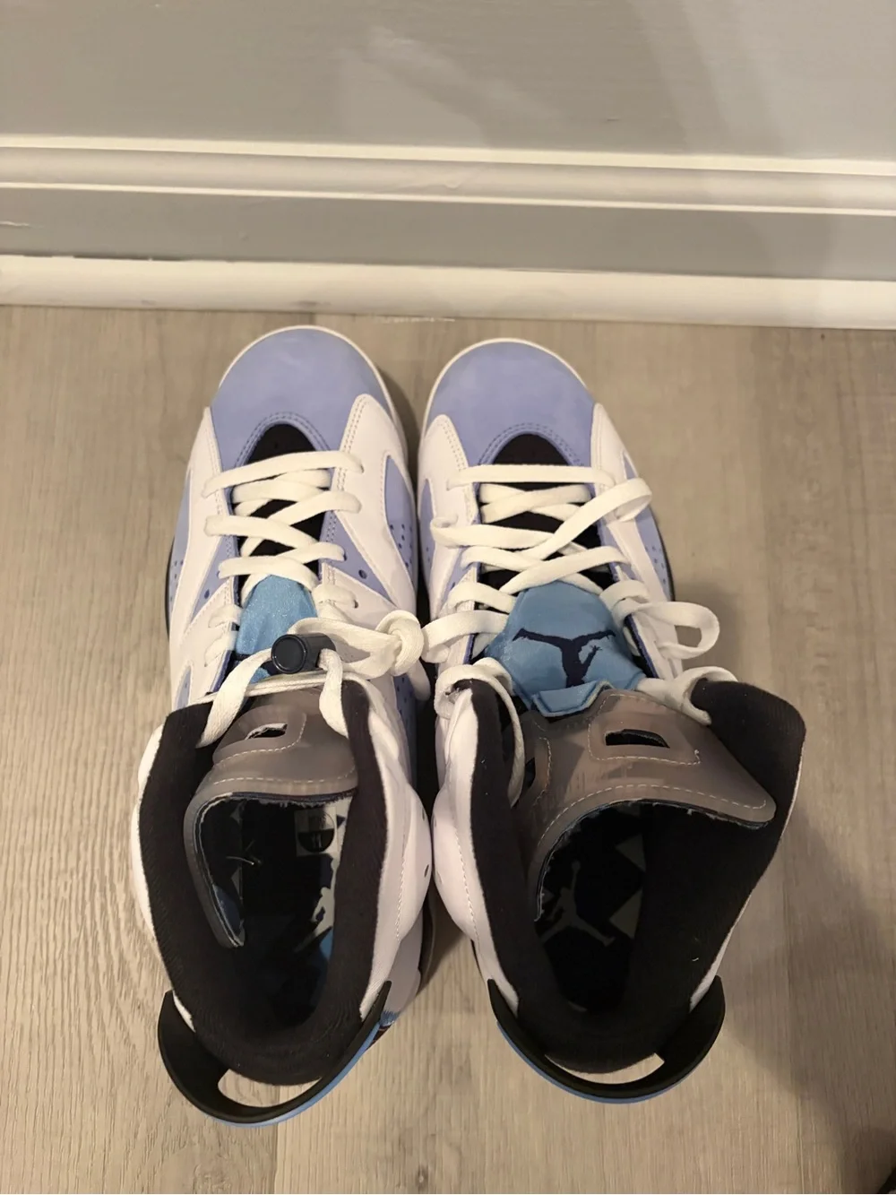 Men’s Jordan 6 UNC Size 11